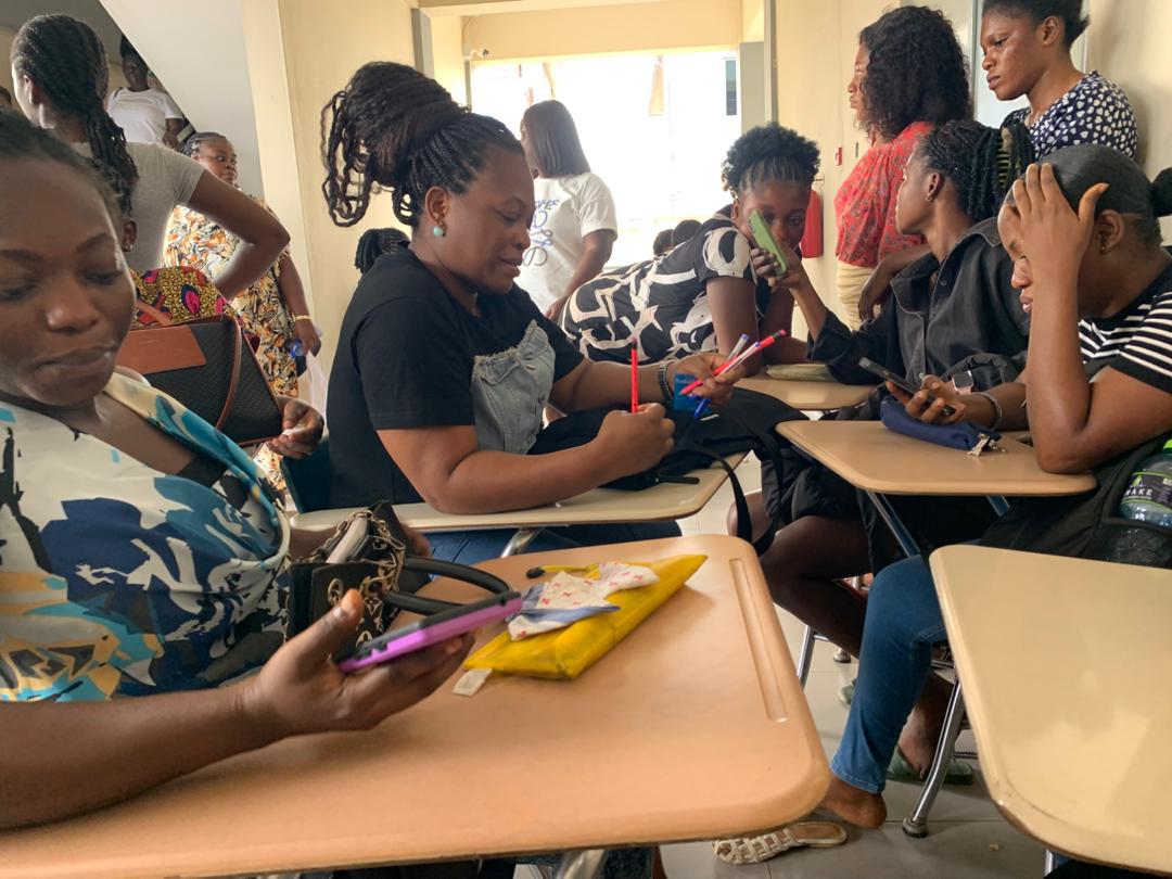 MIDWIFE CLASS OF JAN 25 , EJISU